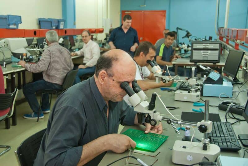 QRRE Qualified Rework & Repair Engineer (5) QRRE Group
